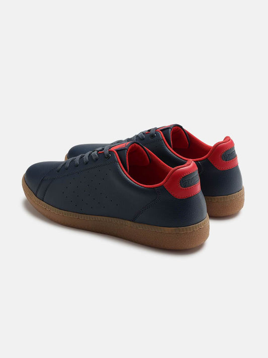 Classic Pinnacle Men Casual Lace-up Sneaker - Hummel India