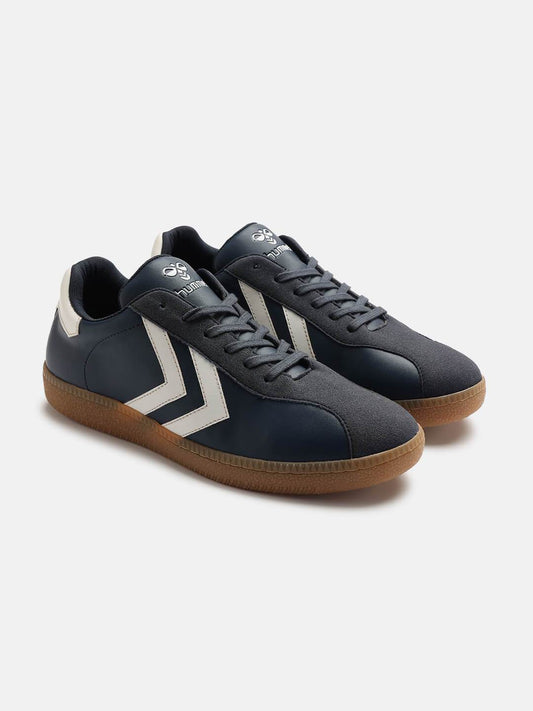 Classic Triumph Men Casual Lace-up Sneaker - Hummel India