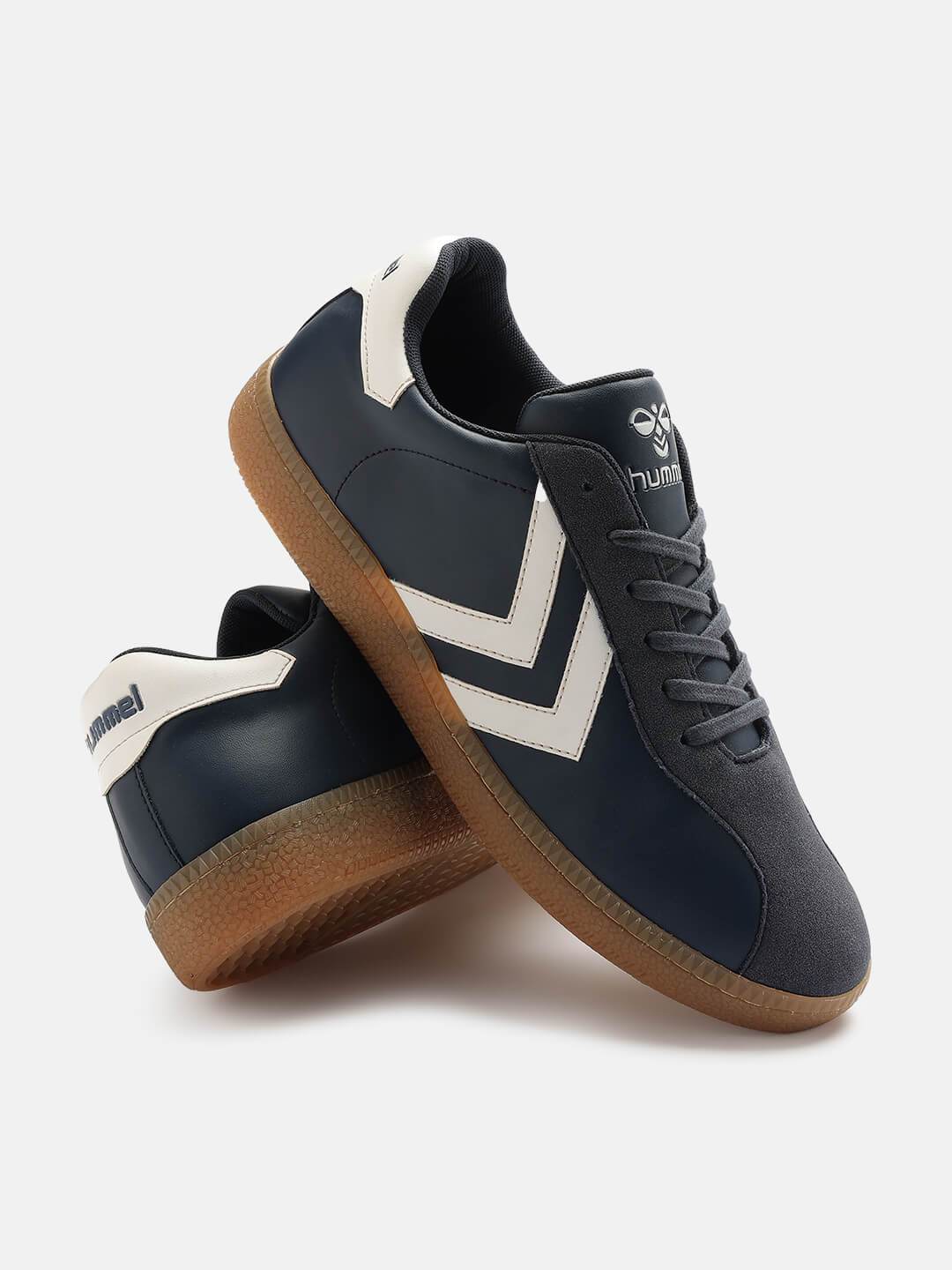 Classic Triumph Men Casual Lace-up Sneaker - Hummel India