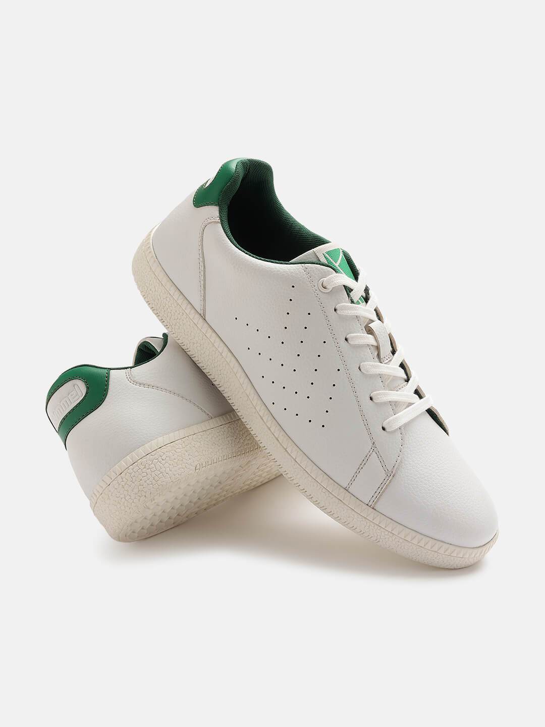 Classic Pinnacle Men Casual Lace-up Sneaker - Hummel India