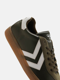 Classic Triumph Men Casual Lace-up Sneaker - Hummel India