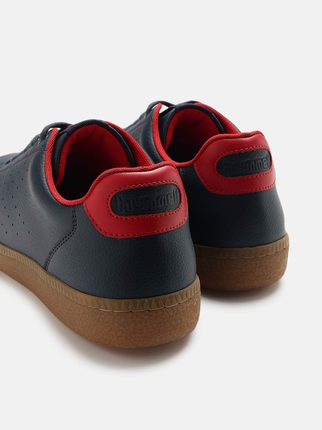 Classic Pinnacle Men Casual Lace-up Sneaker - Hummel India